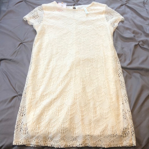 *sold on Merc* White Lace Dress NWT - Picture 1 of 6